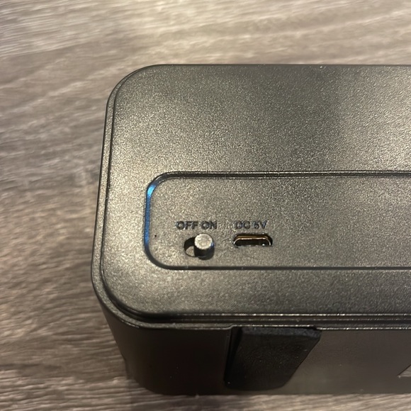 Grill Wireless Speaker - Picture 3 of 7